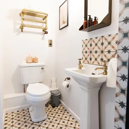 Bishy Hill Town House In