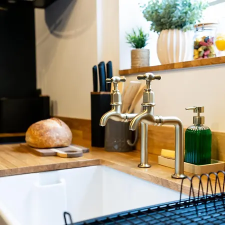 Bishy Hill Town House In Prázdninový dům