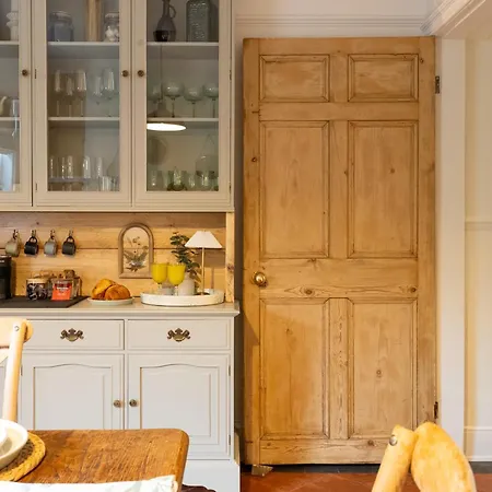 Bishy Hill Town House In * York