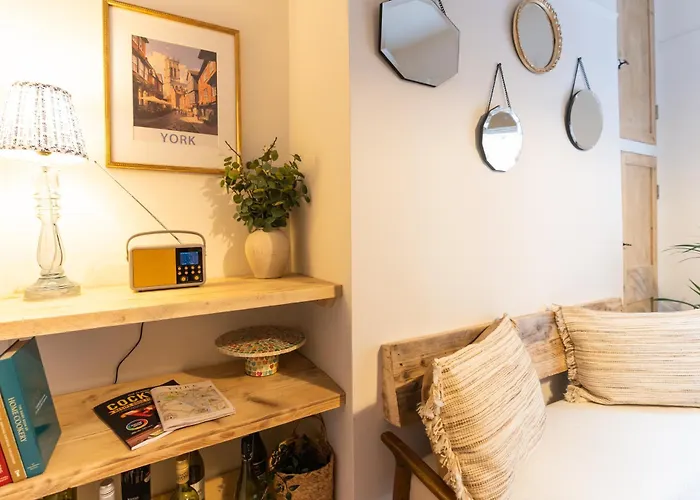 Bishy Hill Town House In 펜션 요크