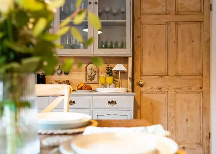 Bishy Hill Town House In *