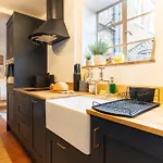 Ferienhaus Bishy Hill Town House In *
